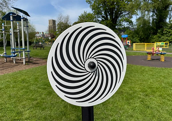 Spinning Spiral Optical Illusion with Alu Post - Schoolscapes US